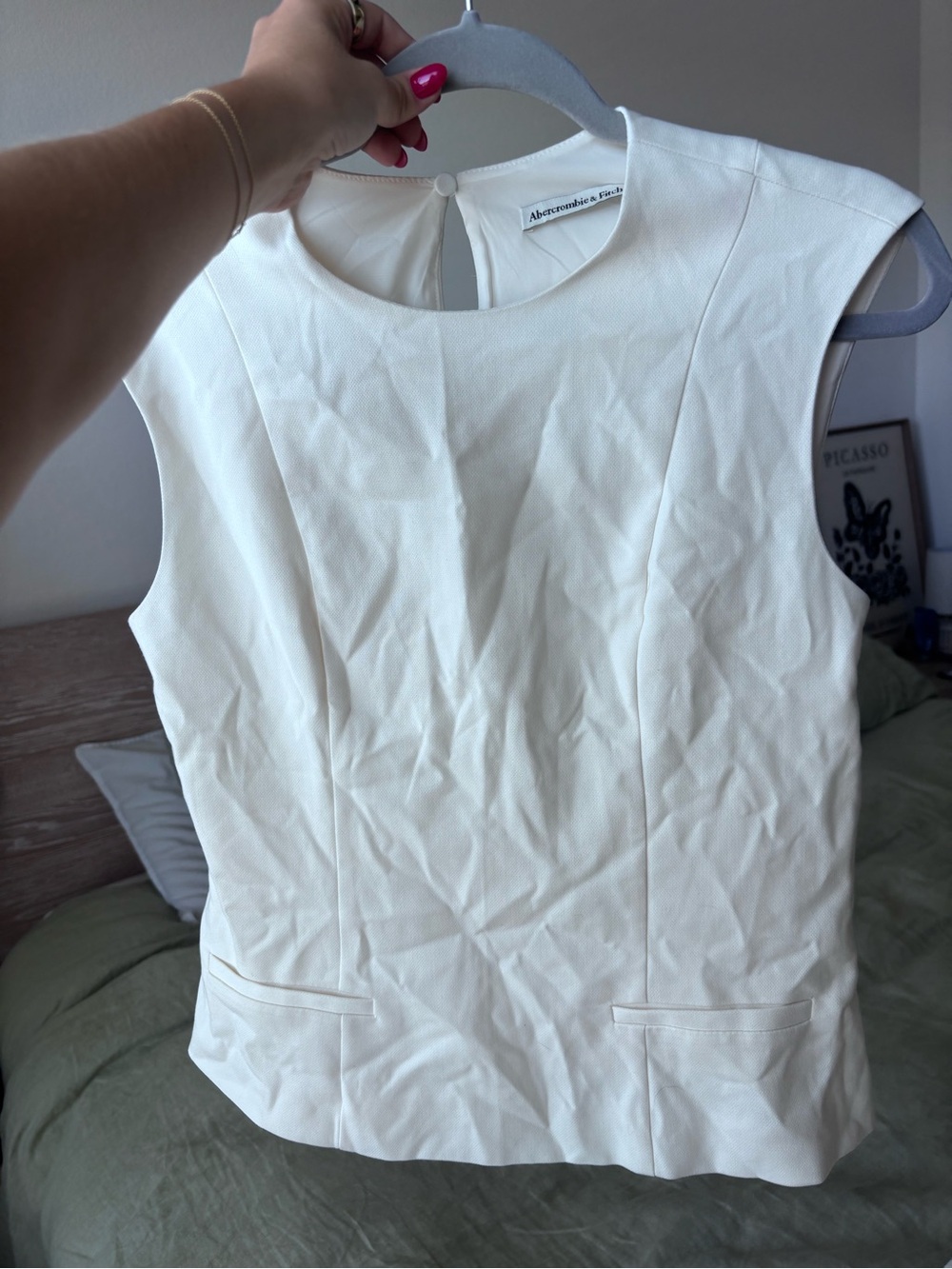 Abercrombie & Fitch NWT Women’s High Neck Tailored Top